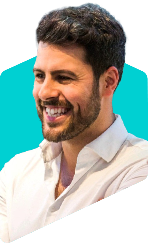 Sam Soares headshot